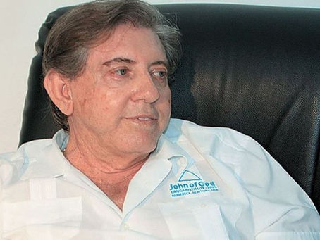 Em 7 horas, 40 mulheres denunciam ao MP-GO terem sido vítimas de abusos do médium João de Deus.