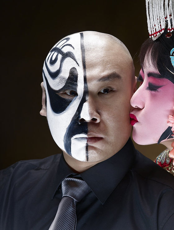 Chinese Opera Kiss