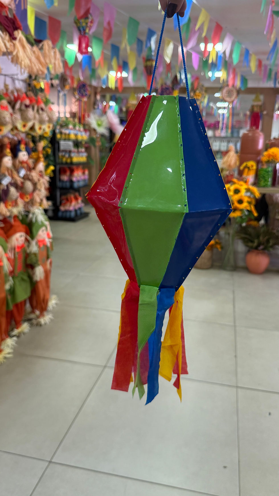Miniatura: BALAO JUNINO PLASTICO COLOR  20CM Nº01 UN