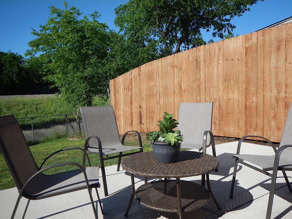 1515 Patio Furniture