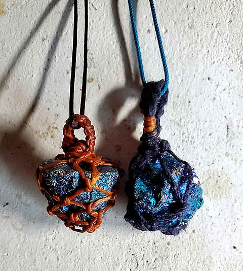 ピーコックオア・黄銅鉱の鉱物ペンダント | ハンドメイドジュエリー DOLPO