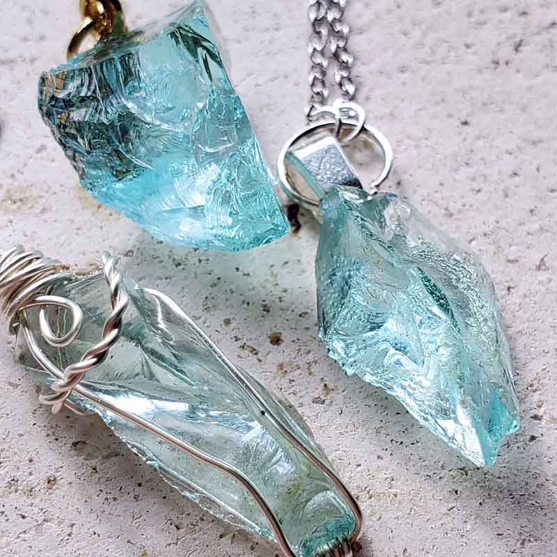 シエラネバダ産アンダラクリスタルマルチカラー(緑・青・黄) シエラネバダ産アンダラクリスタルマルチカラー(緑・青・黄)