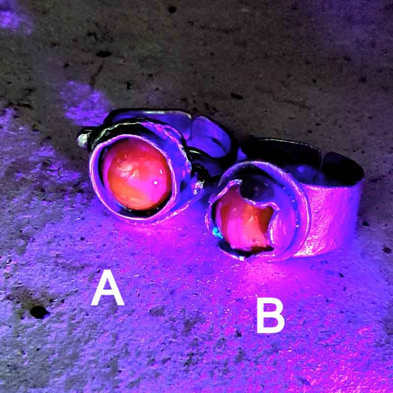 サムネイル： 光る石！北海道登別産・蛍光オレンジオパールのリング