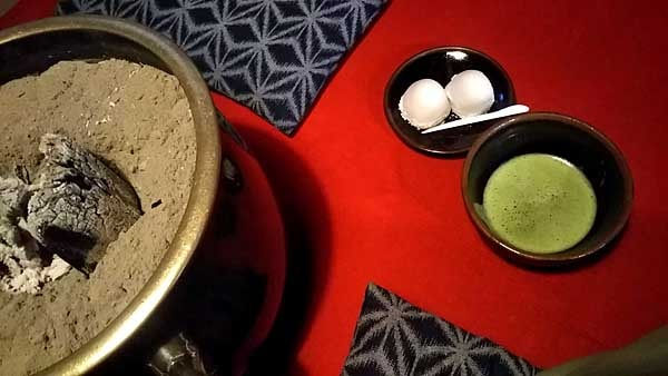 長五郎餅とお薄のセット