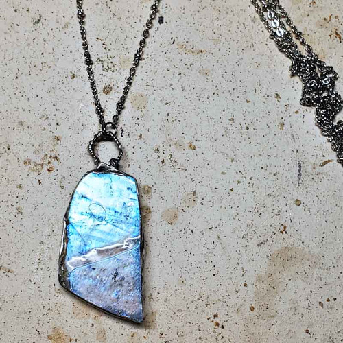蒼い月の欠片・ブルームーンストーンペンダント | ハンドメイド
