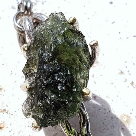 モルダバイトペンダント