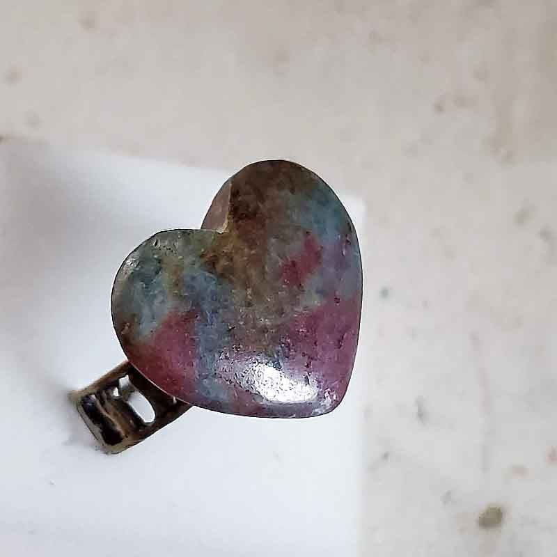 サムネイル： ルビーインカイヤナイトハート型リング