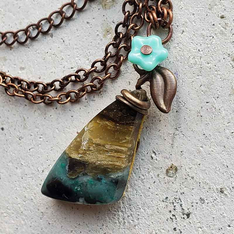 サムネイル： ブルーオパールネックレスC～シャドーブルー