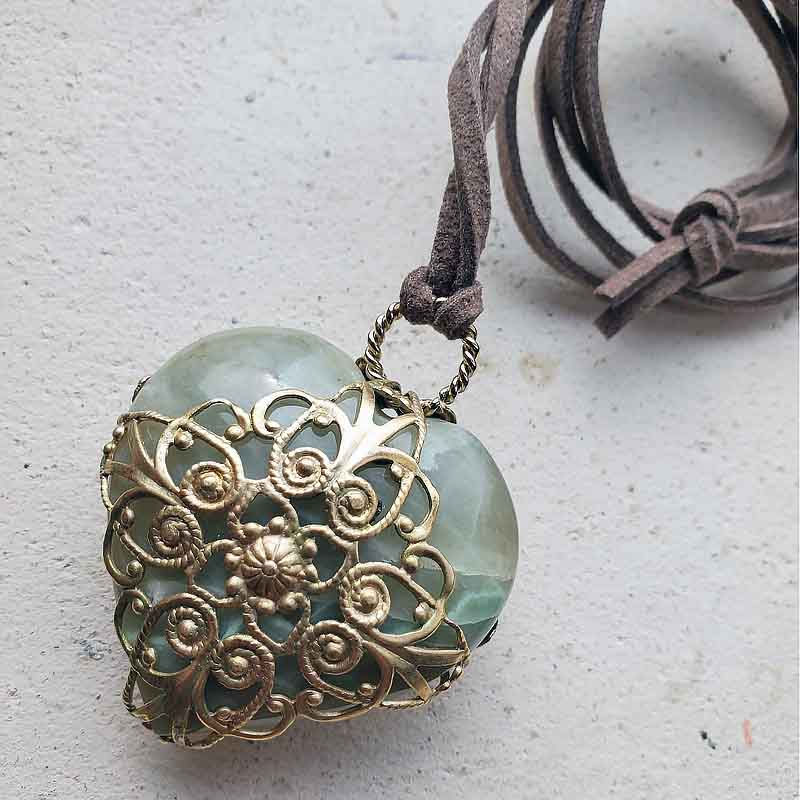 ガーネタイトハートのペンダント