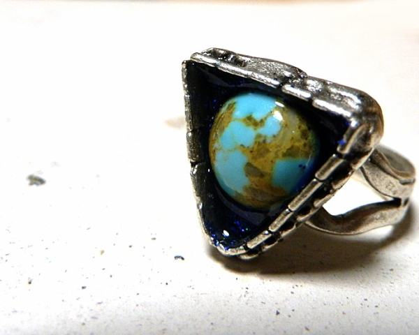 キングマンターコイズ地球儀のリング