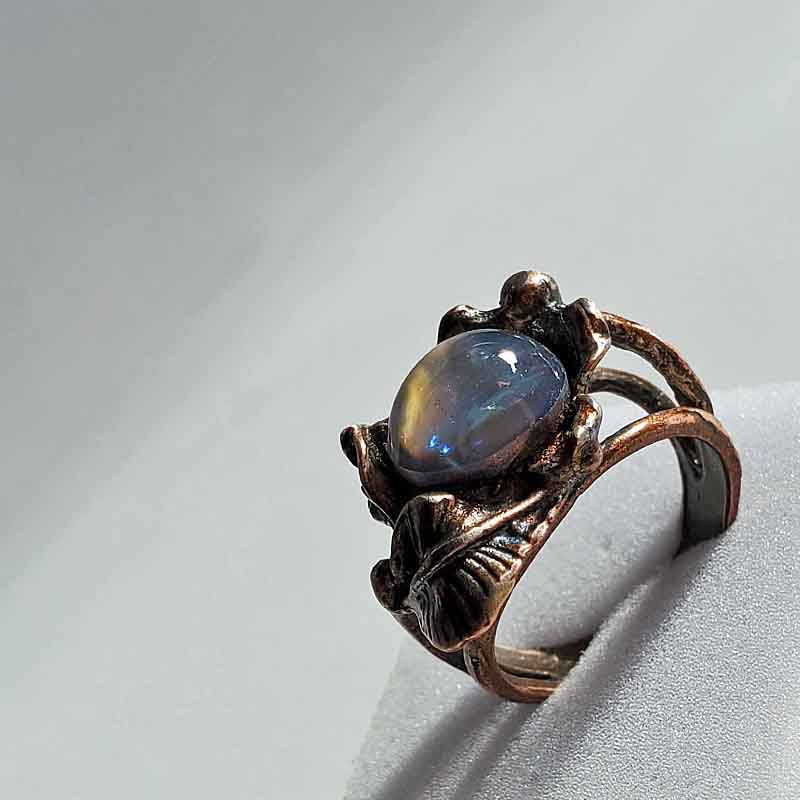 サムネイル： 紫（タンザナイト）のドラゴンズブレスボタニカルリング【動画あり】