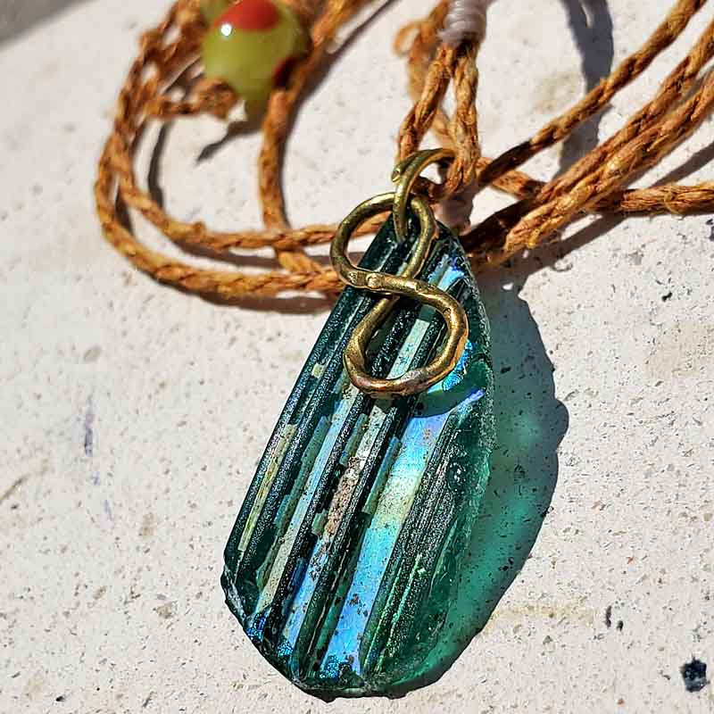サムネイル： 銀化ブルーグリーンローマンガラス美しいペンダント3種