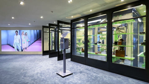 Mini Photobooth by Master Photobooth Hong Kong