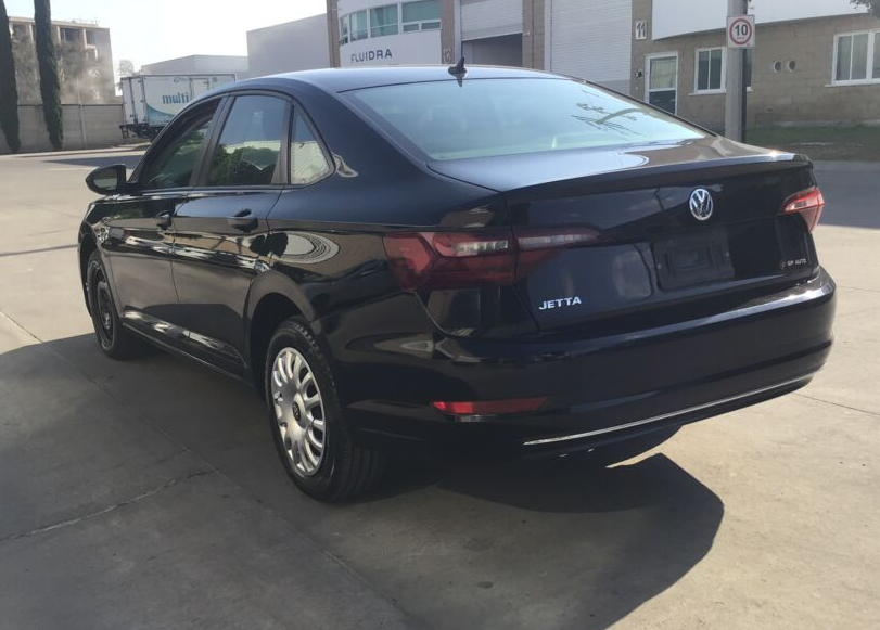 Miniatura: Volkswagen Jetta 2021