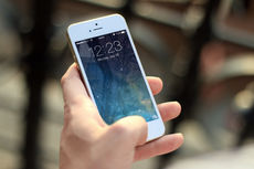 Are We Addicted to Our Smartphones?