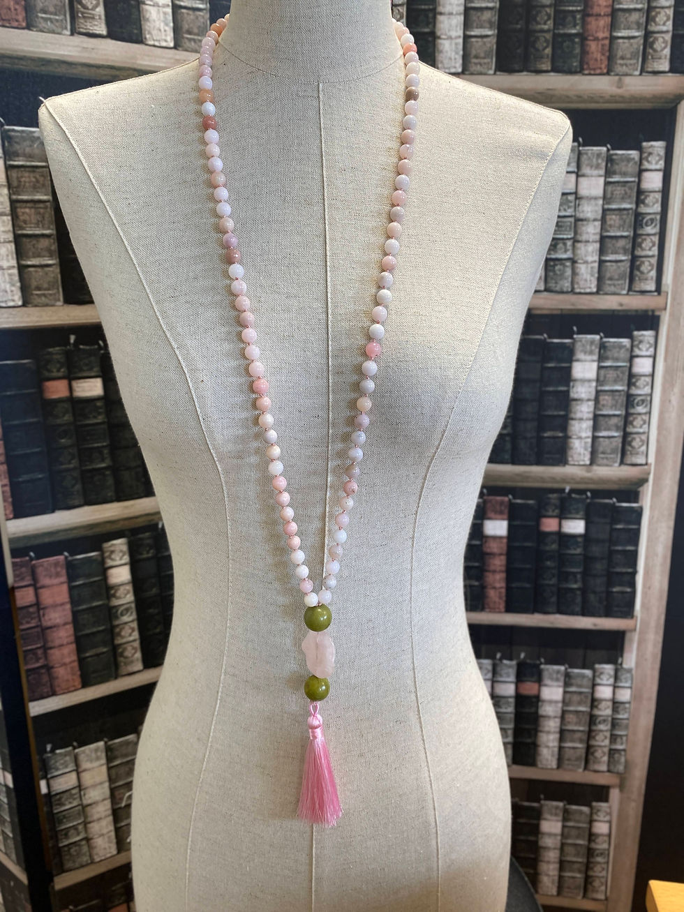Collier mala en opale rose du Pérou - Quartz Rose - Serpentine - vert - rose - 8 mm - Pièce Unique - Les Pierres de Tol