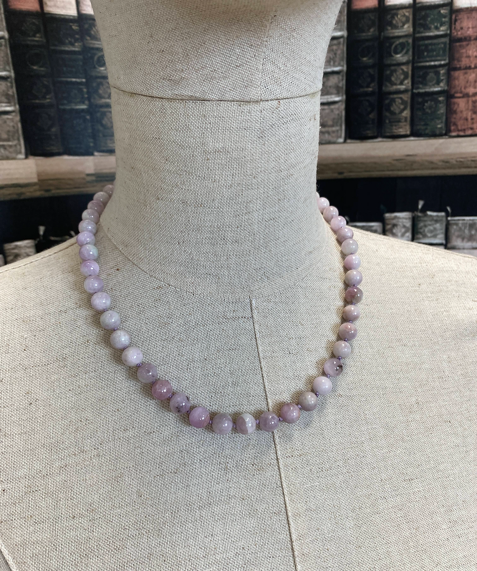 LesPierres de Tol - collier en kunsite - ras du cou - 8mm - 9 mm