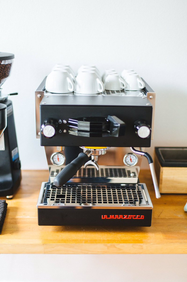 Pre-Owned) La Marzocco Linea Mini Black 