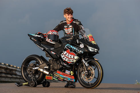 BJN75051_P.jpg