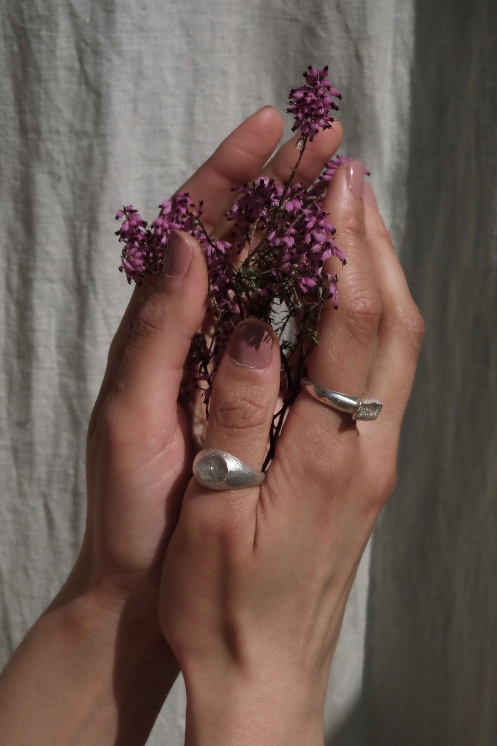 Thumbnail: Latin text ring