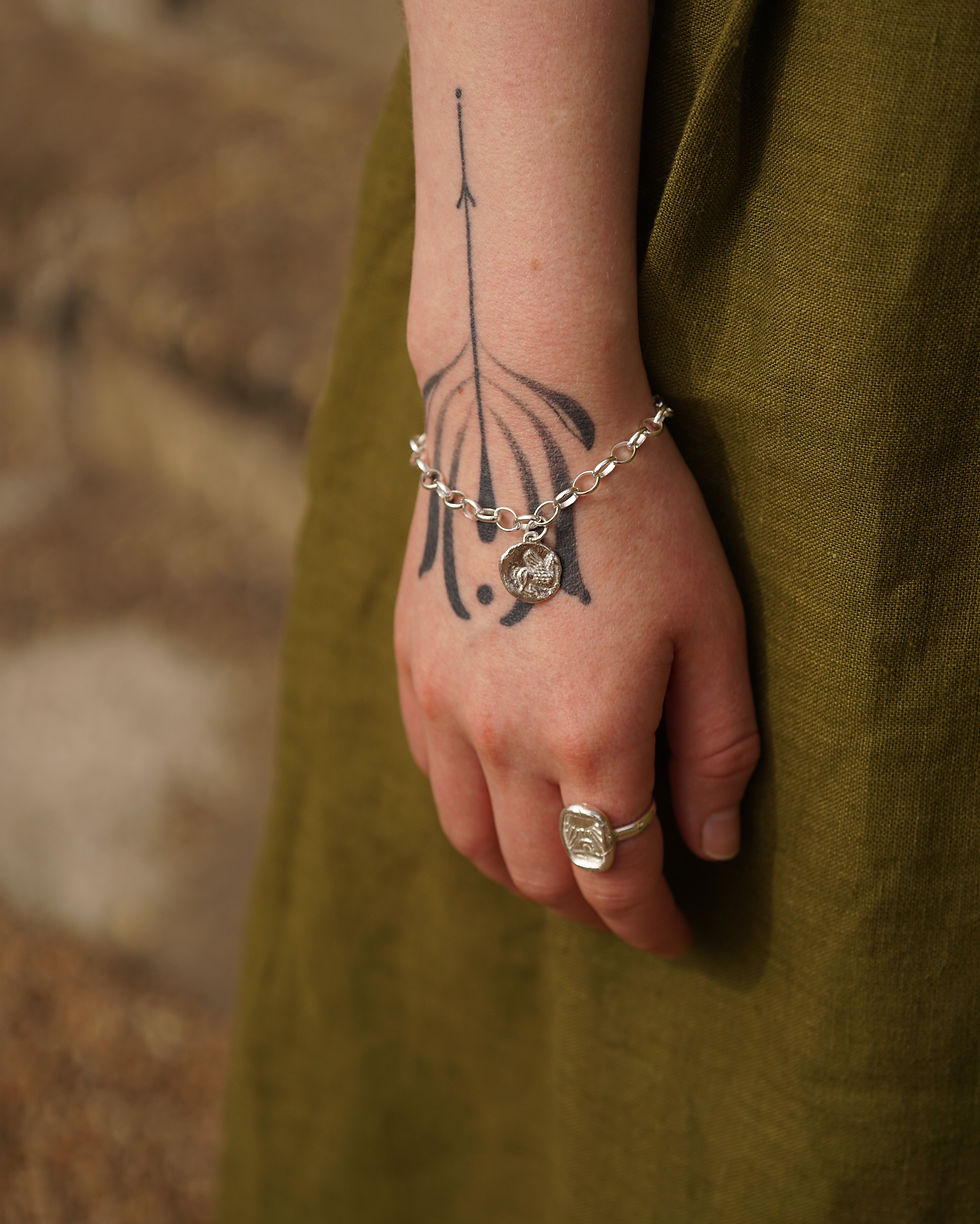 Thumbnail: Pegasus & Apollo bracelet 