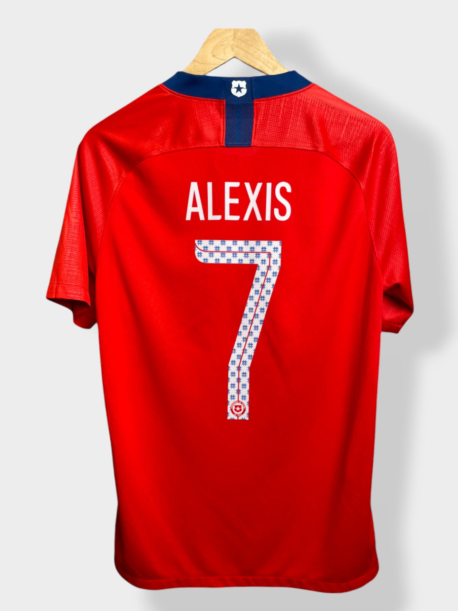 Nike Chile 2018 Home Jersey - Alexis #7 - M - USED: Excellent