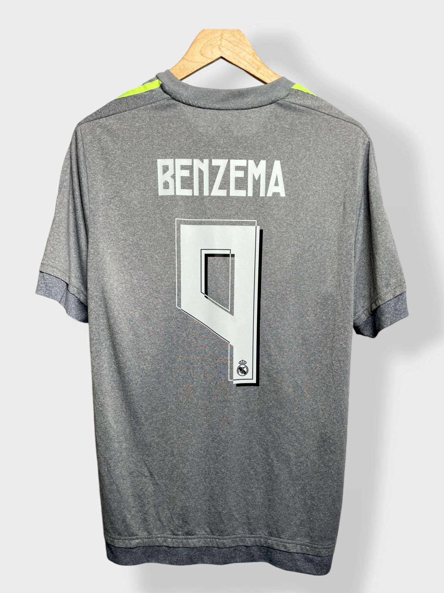 adidas Real Madrid 15/16 Away Jersey - Benzema #9 - L - USED: Good