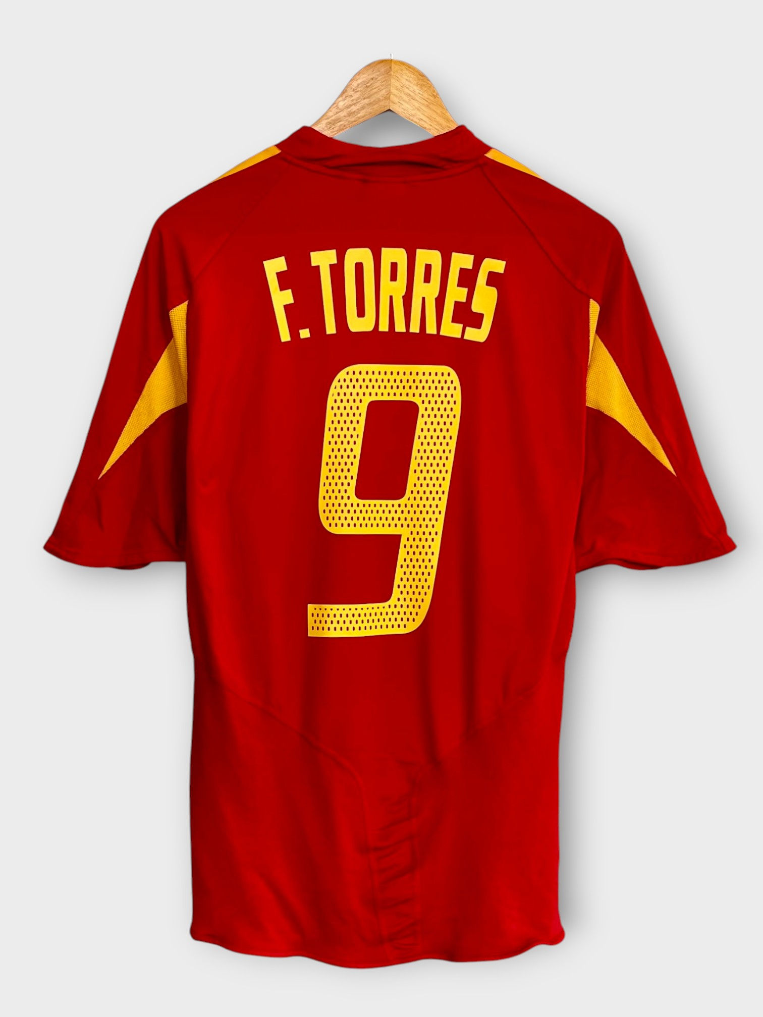 adidas Spain 2004 Home Jersey - F. Torres #9 - L - USED: Very Good