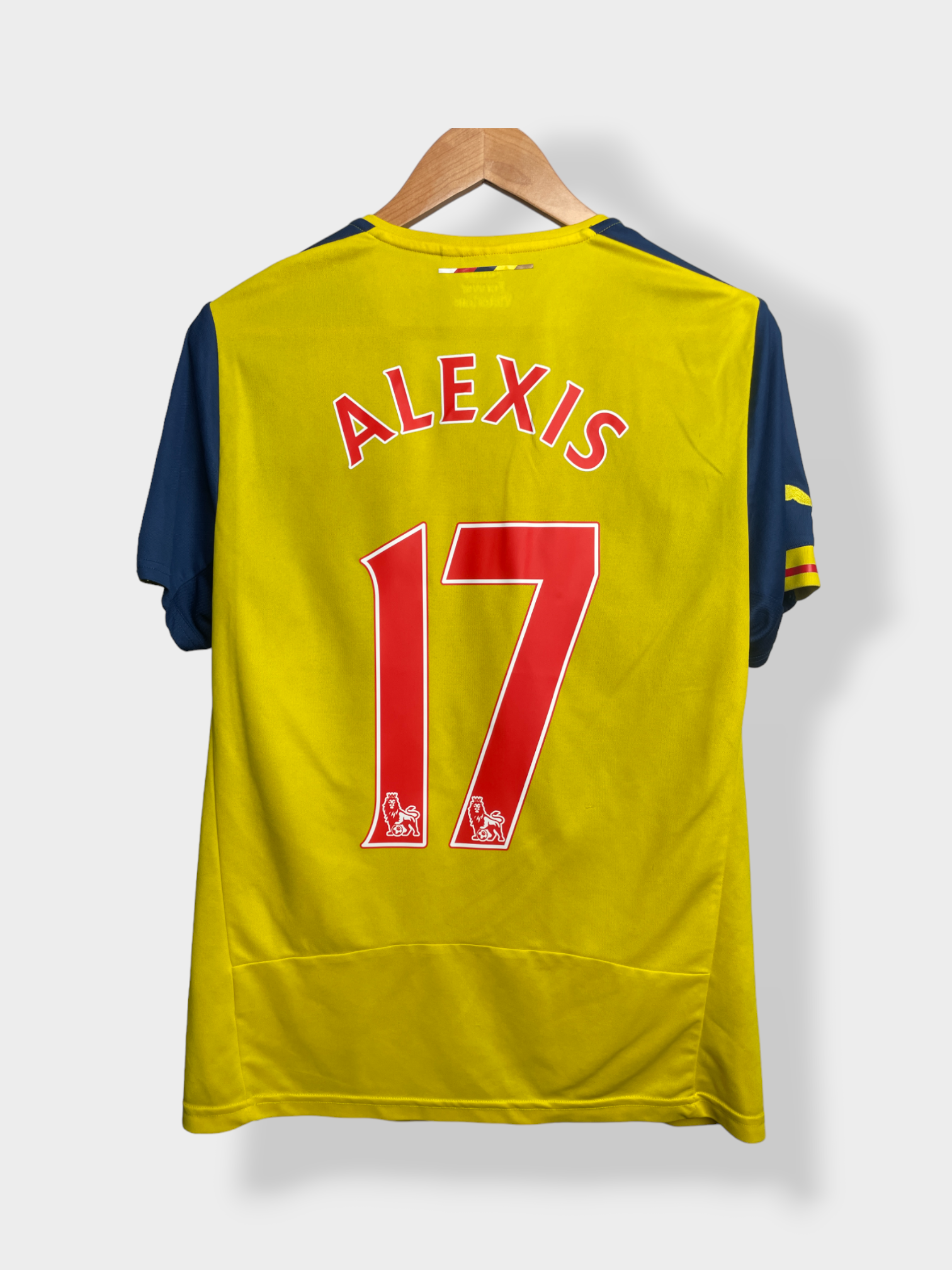 Puma Arsenal 14/15 Away Jersey - Alexis #17 - M - USED: Good