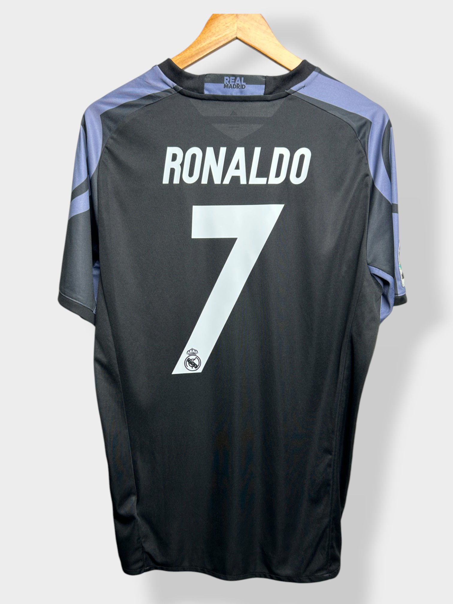adidas Real Madrid 16/17 Third Jersey - Ronaldo #7 - L - USED: Very Good