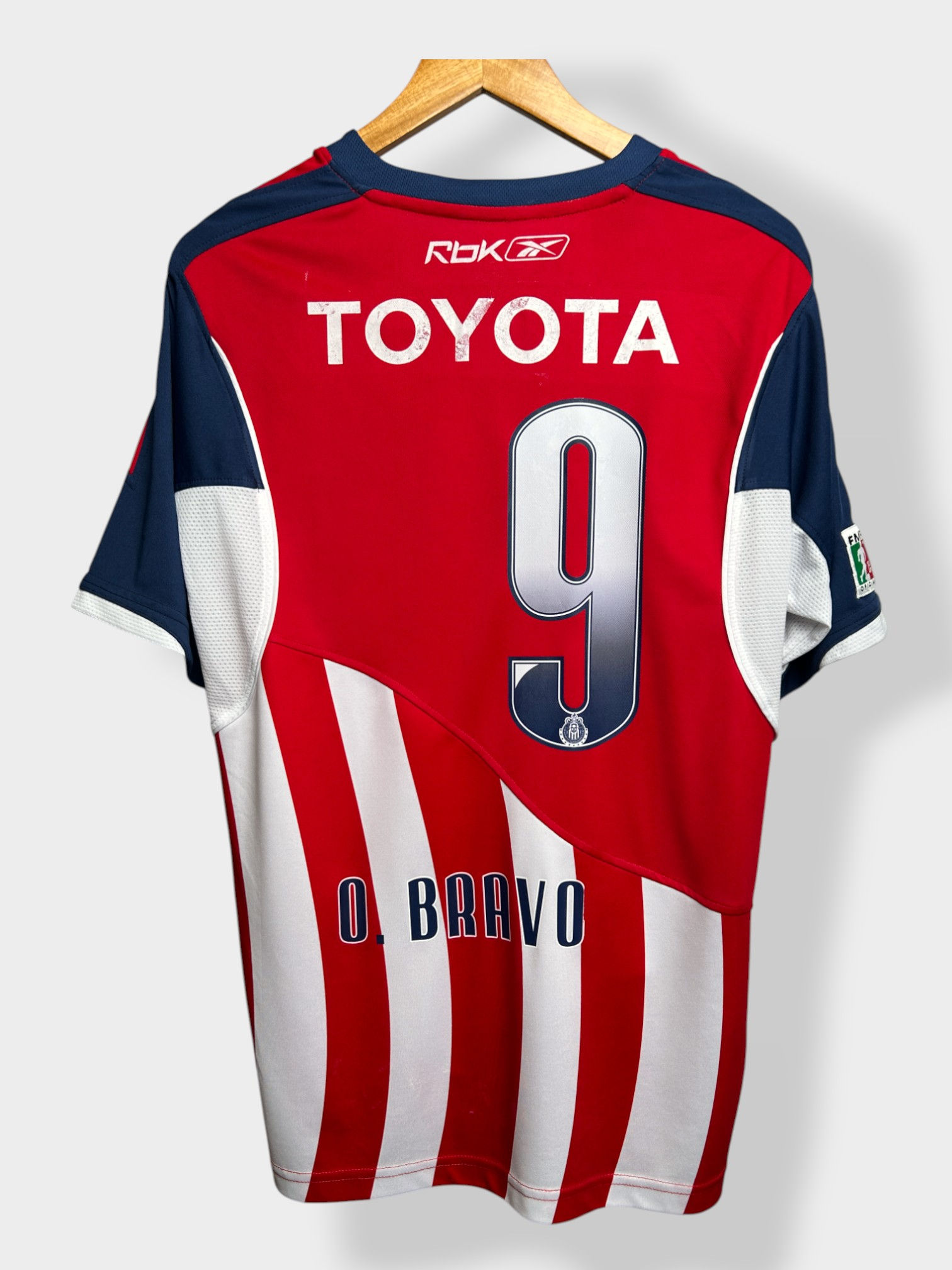Reebok Chivas de Guadalajara 07/08 Home Jersey - O. Bravo #9 - M - USED: Good