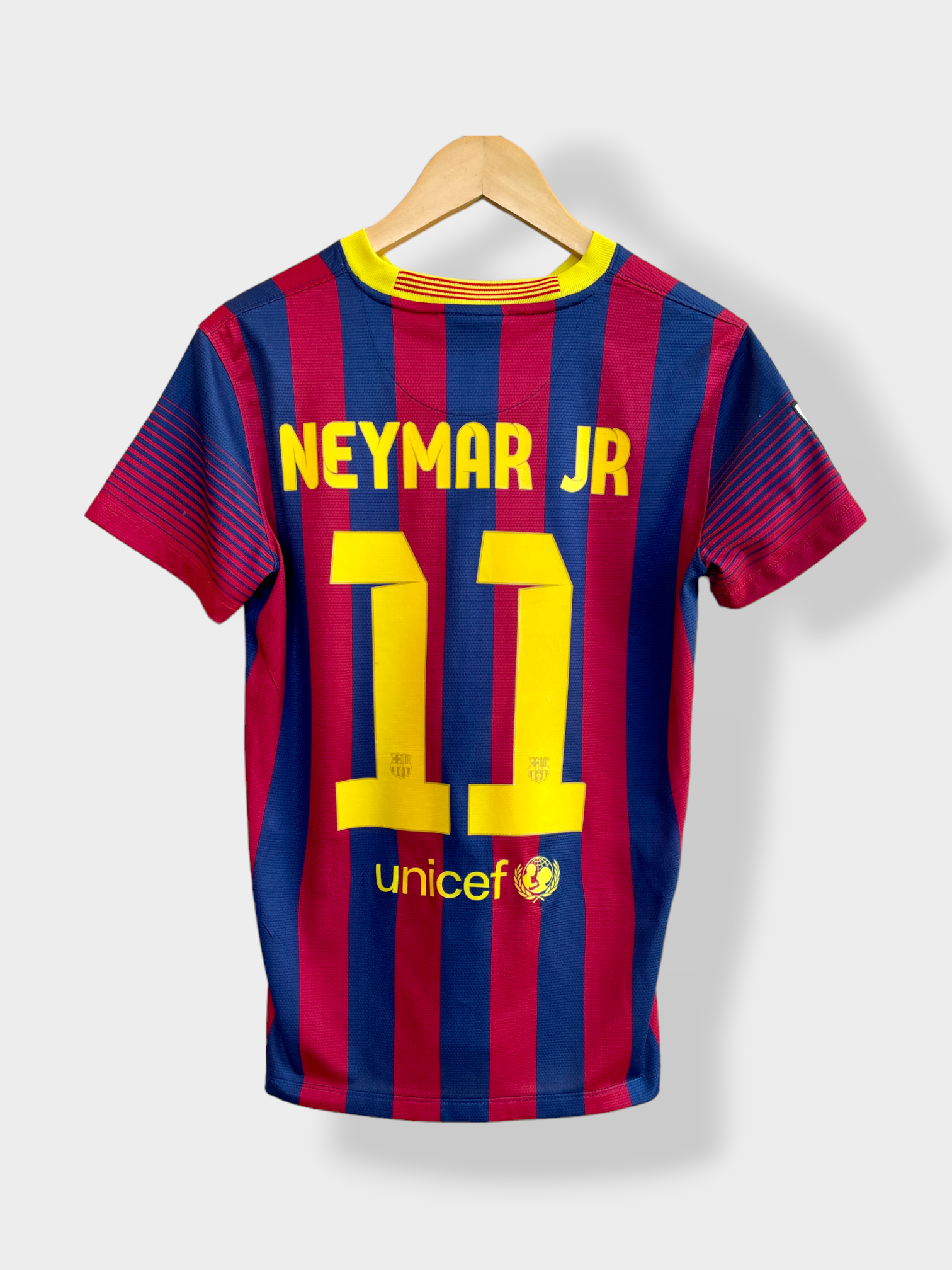 Nike Barcelona 13/14 Home Women’s Jersey - Neymar #11 - M - USED: Very Good 