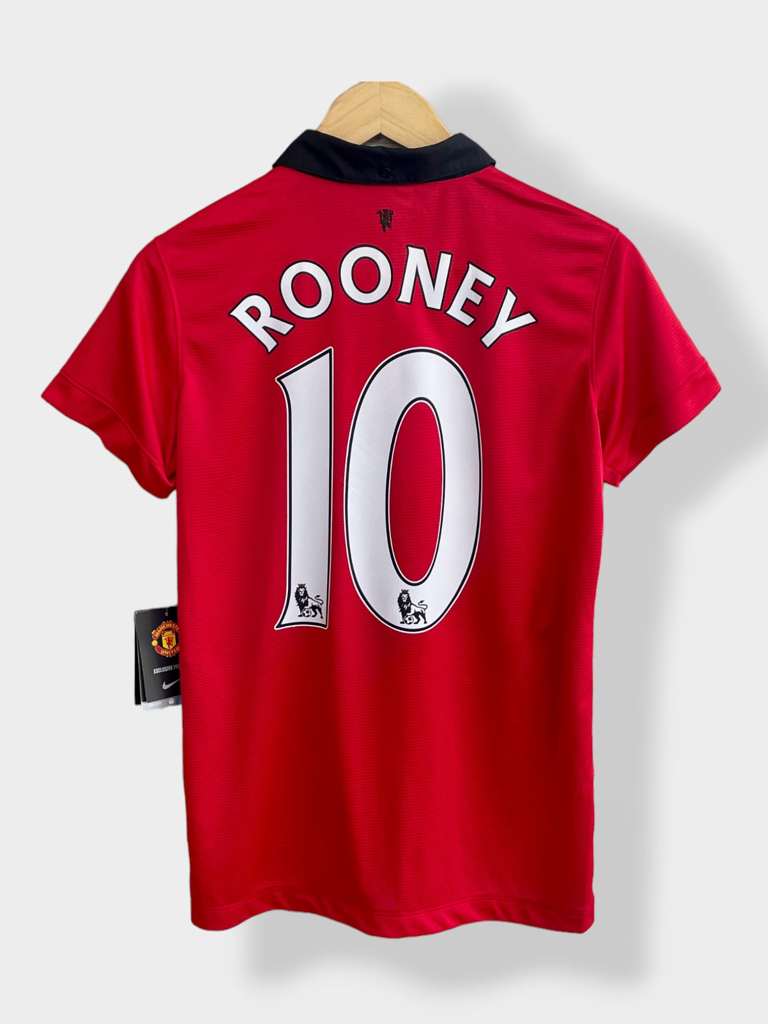 Nike Manchester United 13/14 Home Women’s Jersey - Rooney #10 - M - BNWT