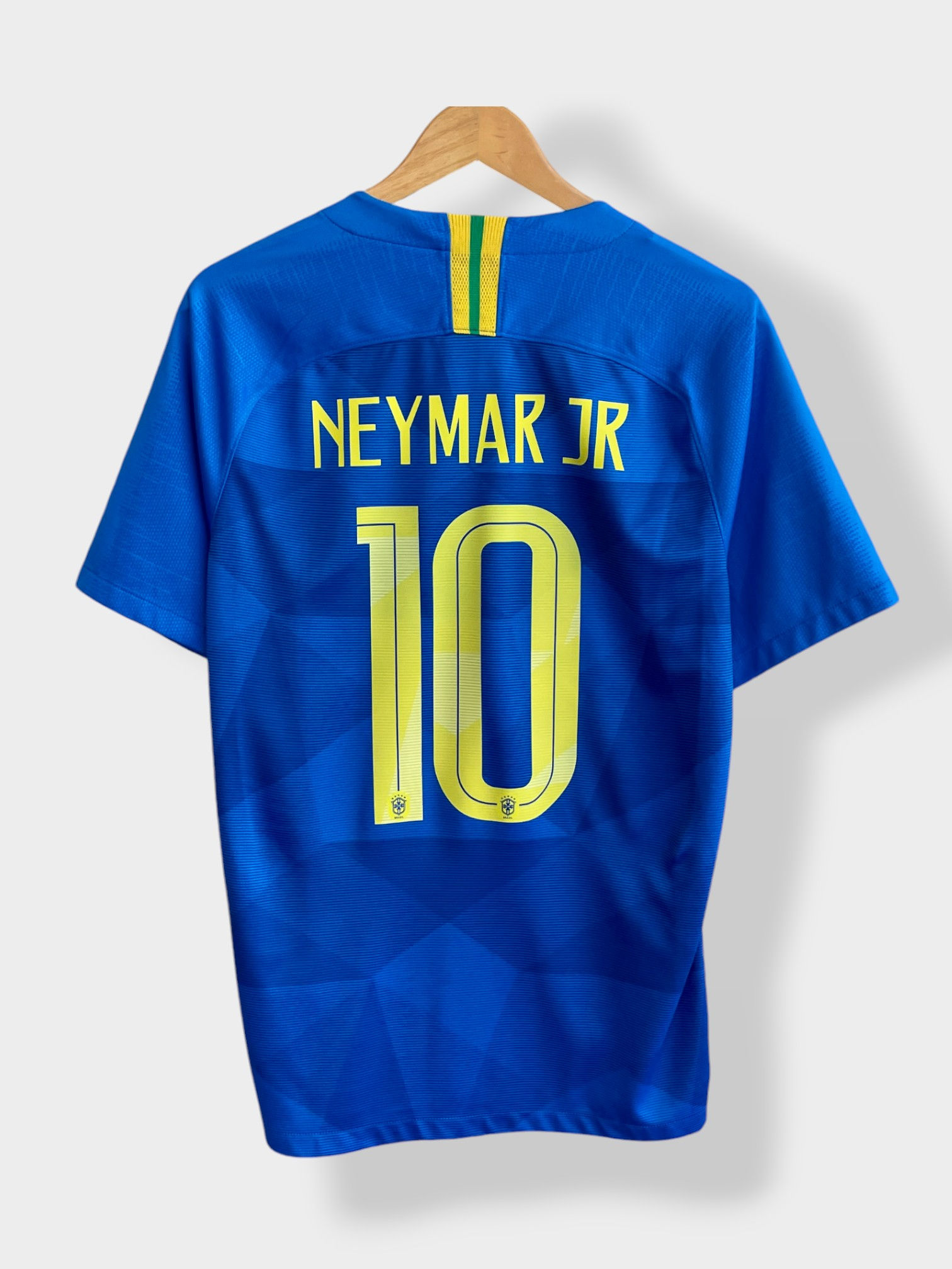 Nike Brazil 2018 Away Jersey - Neymar #10 - M - USED: Excellent