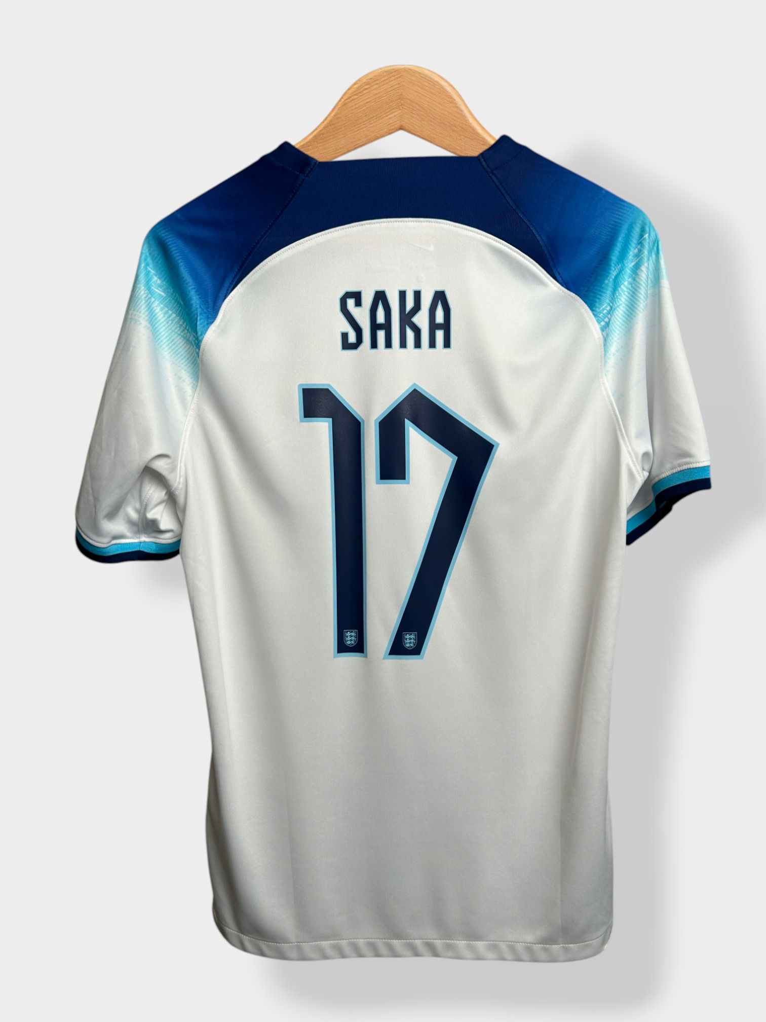 Nike England 2022 Home Jersey - Saka #17 - M - USED: Very Good/Good