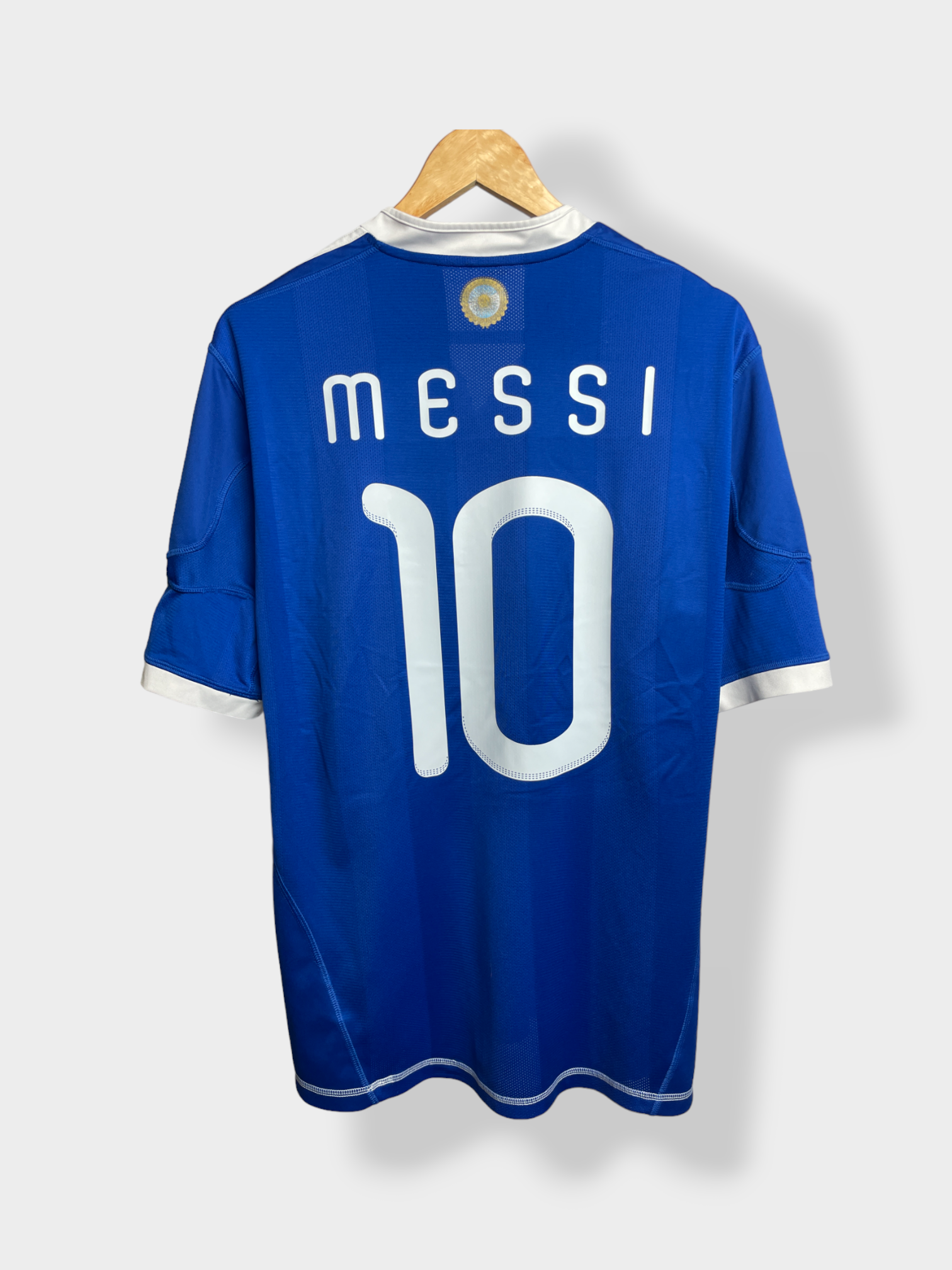 adidas Argentina 2010 Away Jersey - Messi #10 - L - USED: Very Good