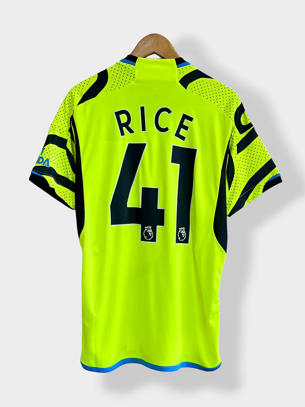 ICONIC PLAYERS Rare Retro Soccer iconic-players-rare-retro-soccer
