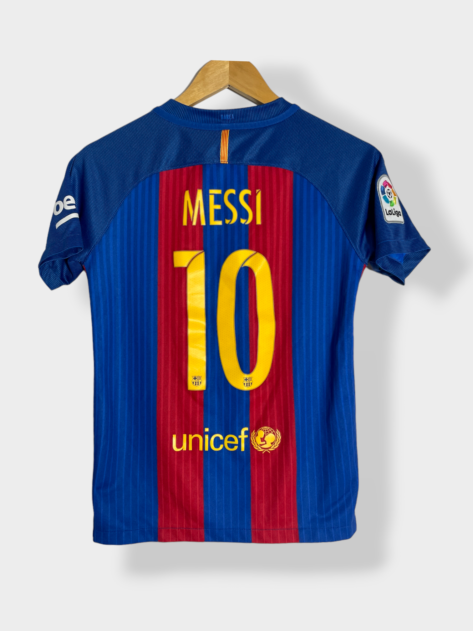 Nike Barcelona 16/17 Home Youth Jersey - Messi #10 - L - USED: Very Good