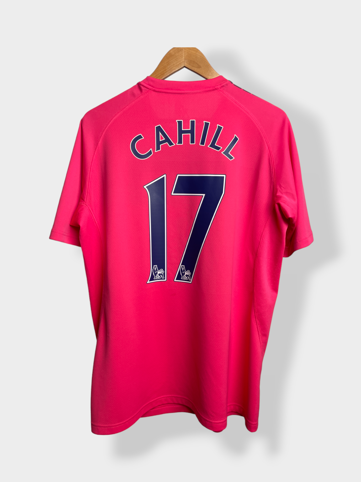 Le Coq Sportif Everton 10/11 Away Jersey - Cahill #17 - L - USED: Excellent