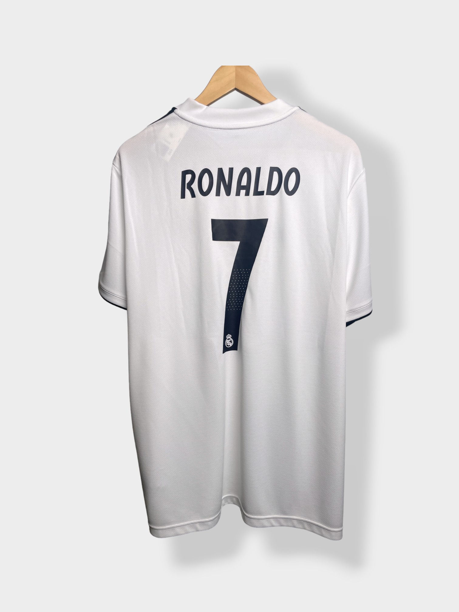 adidas Real Madrid 18/19 Home Jersey - Ronaldo #7 - XL - BNWT (minor flaw)