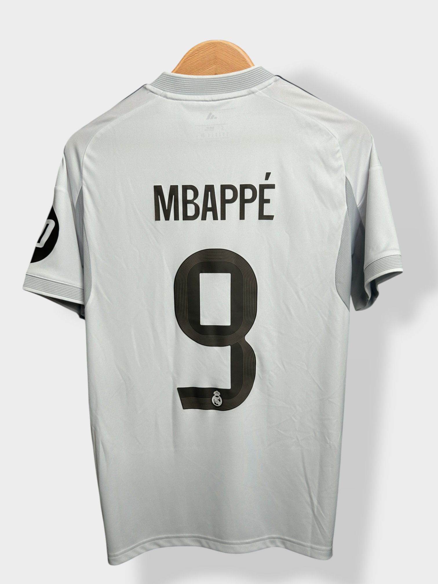 adidas Real Madrid 25/26 Home Jersey - Mbappé #9 - S - BNWT