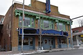 Wall Street Theater Tree Lighting Dec 1, 5pm