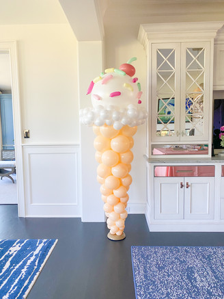 Balloon Column
