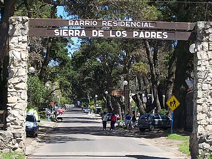 Sierra_de_los_Padres_main_entrance.webp