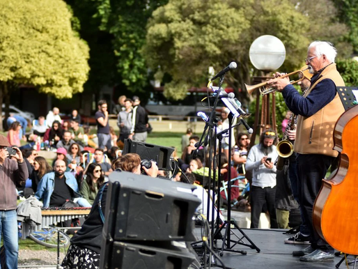 El jazz copó la Plaza Mitre y reunió a un público numeroso