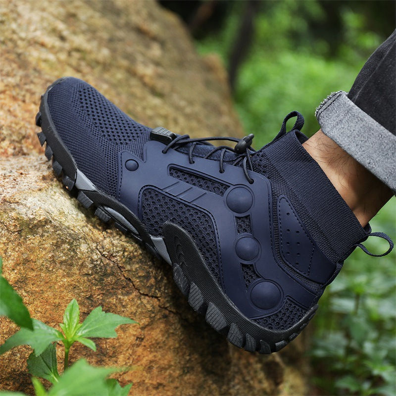 Thumbnail: Outdoor Hiking Shoes, Non-Slip, Breathable and Wear-Resistant, Men's and Women's