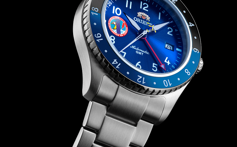 orient fab anjos fundo preto