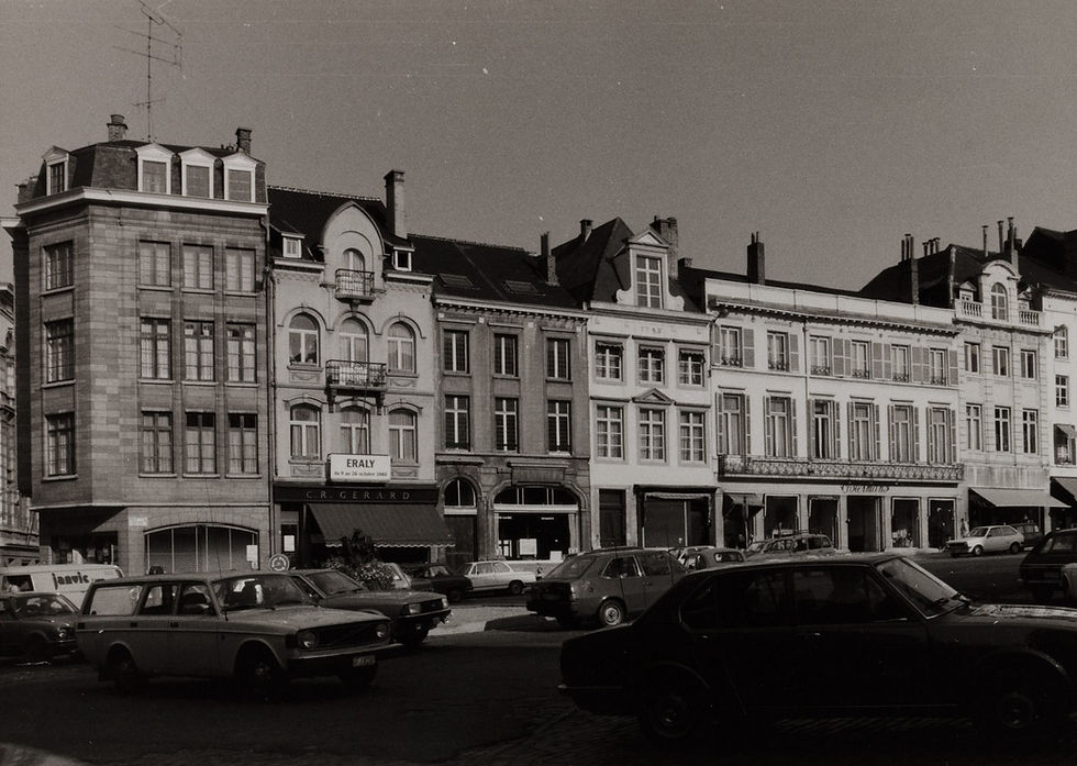 Photographie d'archive représentant les bâtiments du quartier du Sablon Bruxelles