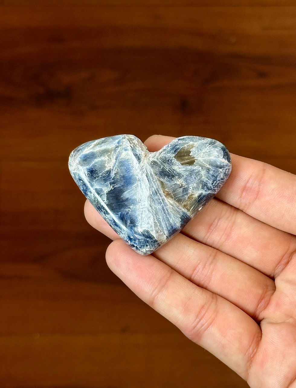 Thumbnail: Kyanite in Quartz
