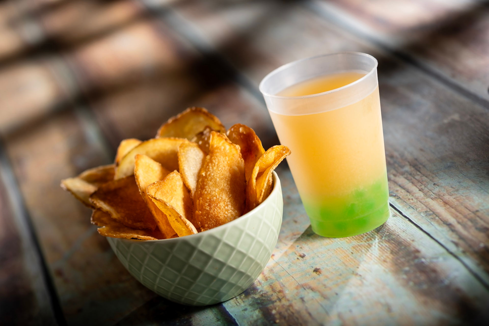 Mango-Apple Fruit Pearl and potato chips